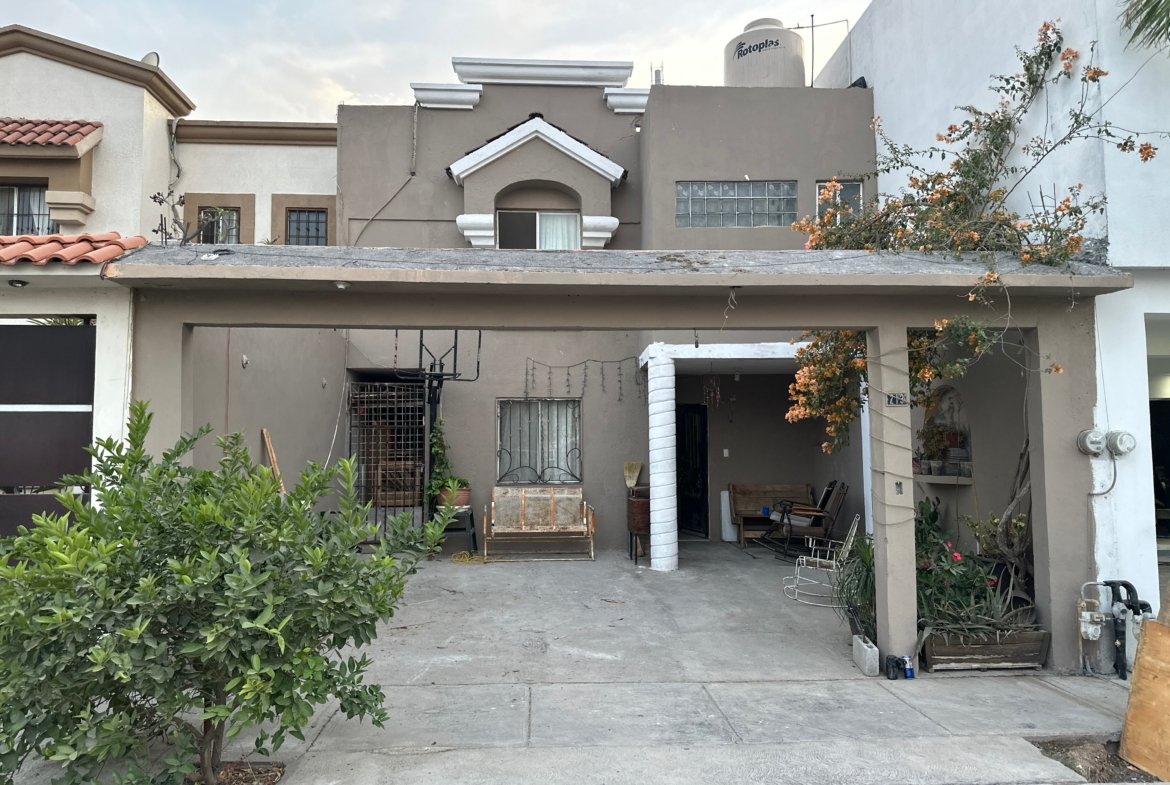 Casa en renta Urbivilla del Cedro